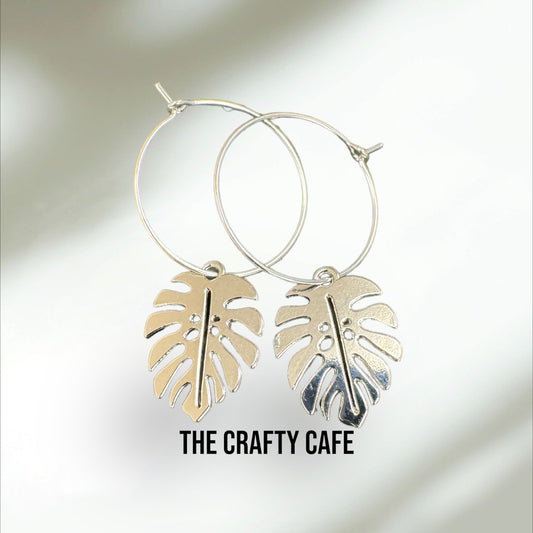 Metal charm monstera leaf hoops